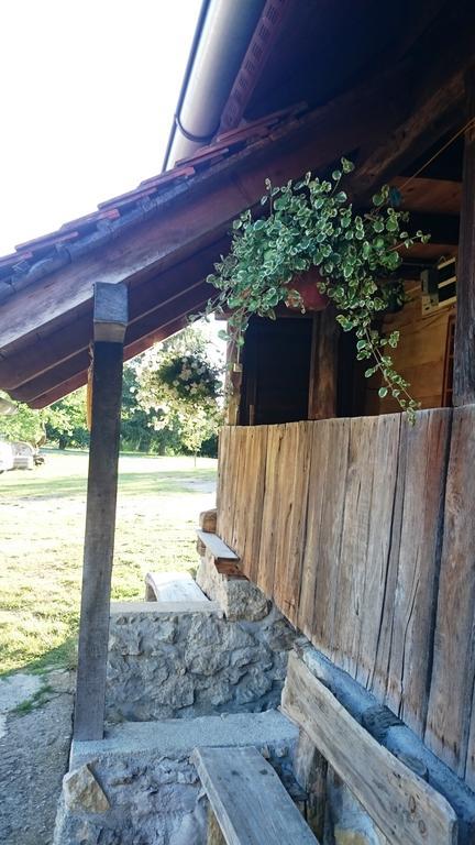 Rustic Home Mia 杜加雷萨 客房 照片